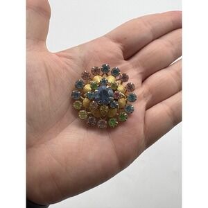 Vintage 50s Gold Tone Multi Color Rhinestone Sunburst Brooch Blue Teal Pink J157